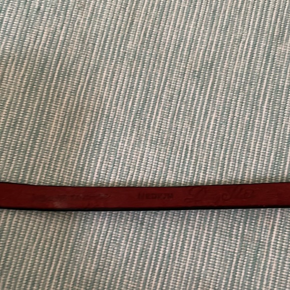 Vintage Dotty Smith Belt and Buckle Leather w/Gold-tone Shell Buckle Med - Picture 8 of 13